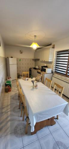 Konyha, Pensiunea Ela Novaci in Ranca - Novaci Konyha, Pensiunea Ela Novaci in Ranca - Novaci