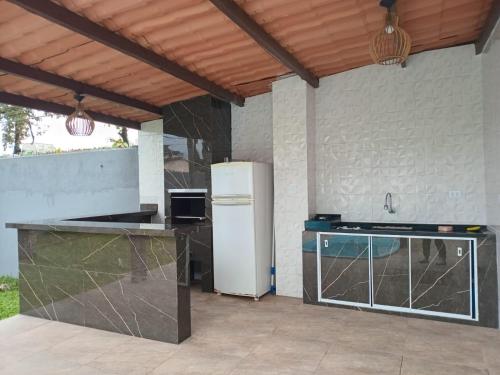 CASA ENSEADA - Otima localizacao in Enseada CASA ENSEADA - Otima localizacao in Enseada