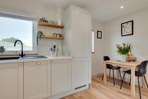 Létesítmények, Bryniau Pair Ucha Cottage in Gwytherin Létesítmények, Bryniau Pair Ucha Cottage in Gwytherin