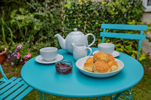 Létesítmények, Nightingales in Kentisbeare Létesítmények, Nightingales in Kentisbeare