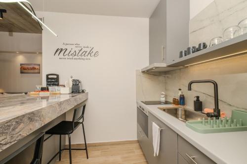 Port of Crete Apartment in Piraeus Port of Crete Apartment in Piraeus