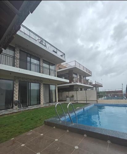 Nuwara Eliya Karjat - 5BHK Villa in Jambrung Nuwara Eliya Karjat - 5BHK Villa in Jambrung