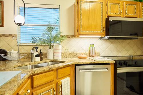 Prime Location - Golf Cart Included- La Casita Azul in Lady Lake (Florida) Prime Location - Golf Cart Included- La Casita Azul in Lady Lake (Florida)