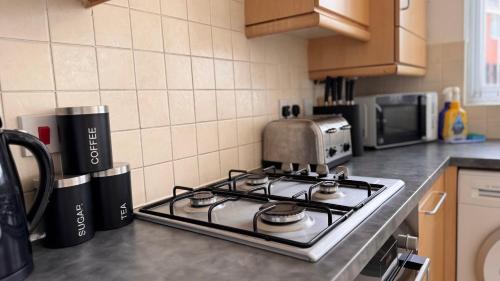 Liverpool Huntscross Home from Home Sleeps 4 Free Parking Pass the Keys in Liverpool Airport Liverpool Huntscross Home from Home Sleeps 4 Free Parking Pass the Keys in Liverpool Airport