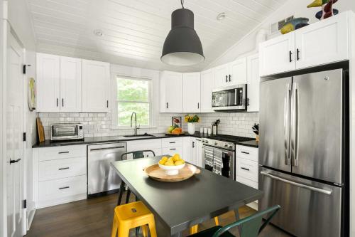 Treefort near Jimmy Carter Library & Museum Treefort near Jimmy Carter Library & Museum