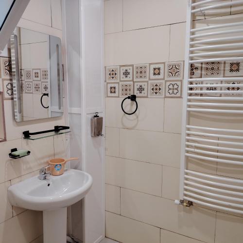 Joli apprtement ensoleille avec garage in Skikda Joli apprtement ensoleille avec garage in Skikda