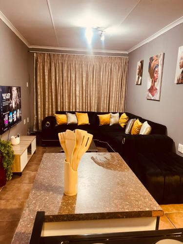 Habitación, Casa de m² en Pioneer Park, con 1 habitación(es) y 1 baño(s) privado(s) (Mama R's Private unit) in Newcastle Habitación, Casa de m² en Pioneer Park, con 1 habitación(es) y 1 baño(s) privado(s) (Mama R's Private unit) in Newcastle