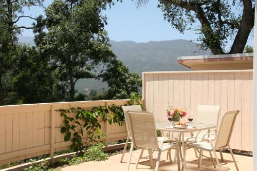 Balcony/terrace, Ojai Retreat & Inn in Ojai (CA) Balcony/terrace, Ojai Retreat & Inn in Ojai (CA)