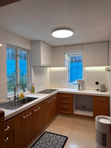 Holiday House, 2stories, BBQ, hidden gem in hongkong in Sai Kung Holiday House, 2stories, BBQ, hidden gem in hongkong in Sai Kung