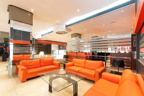 Bar/lounge, Senator Barajas in Madrid Bar/lounge, Senator Barajas in Madrid