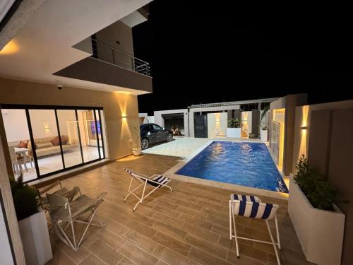 Villa luxueuse in Ezzahra (Bin `Arus) Villa luxueuse in Ezzahra (Bin `Arus)