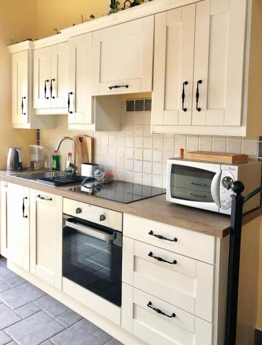 Town center duplex with lift in Clonakilty Town center duplex with lift in Clonakilty