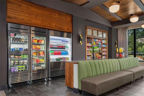 Exterior view, Drury Plaza Hotel Pigeon Forge in Pigeon Forge (TN) Exterior view, Drury Plaza Hotel Pigeon Forge in Pigeon Forge (TN)