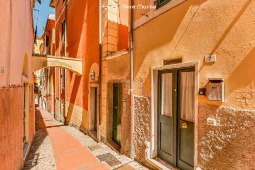 Sottovoce, Terre Marine in Lerici Sottovoce, Terre Marine in Lerici