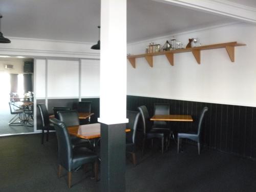 Restaurant, Waterfront motel in Blenheim Restaurant, Waterfront motel in Blenheim