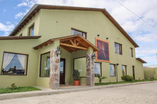 El Alamo Hotel in Comandante Luis Piedrabuena El Alamo Hotel in Comandante Luis Piedrabuena