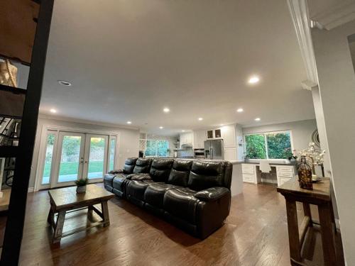 Charming Claremont 4BR Pool Home in Κλέαρμοντ(Καλιφόρνια) Charming Claremont 4BR Pool Home in Κλέαρμοντ(Καλιφόρνια)