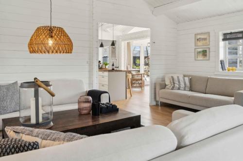 Facilities, Cozy Wooden Cottage With A Great Terrace in Idestrup Facilities, Cozy Wooden Cottage With A Great Terrace in Idestrup