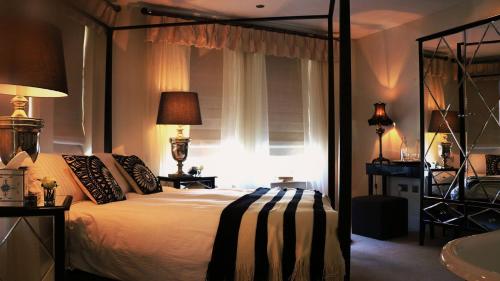 This photo about Upton House shared on HyHotel.com