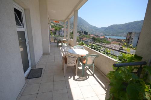 Apartments Dakovic in Dobrota Apartments Dakovic in Dobrota