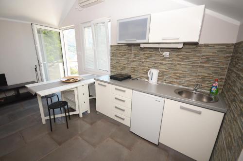 Apartments Dakovic in Dobrota Apartments Dakovic in Dobrota