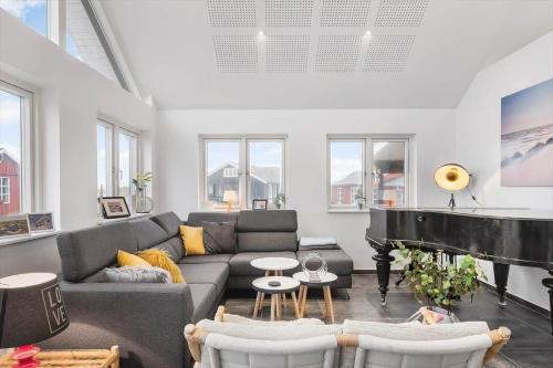 0244-Romo-Lakolk-244 in Lakolk 0244-Romo-Lakolk-244 in Lakolk