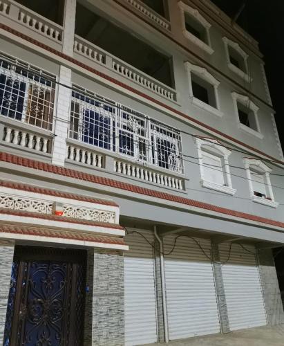 New spacious equipped 3room apartment with garage in Skikda New spacious equipped 3room apartment with garage in Skikda