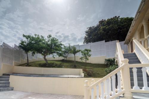 Entrada, Sandrati Villa in Port Elizabeth Entrada, Sandrati Villa in Port Elizabeth