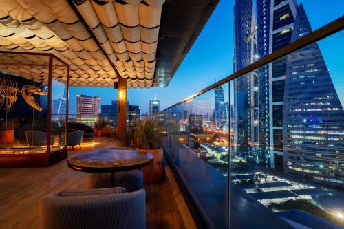 Étterem, Sheraton Bahrain Hotel near Beit al-Quran Étterem, Sheraton Bahrain Hotel near Beit al-Quran