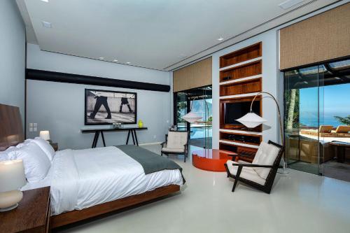 ADV004 Villa pra 10 e vista pra praia in Sao Conrado ADV004 Villa pra 10 e vista pra praia in Sao Conrado