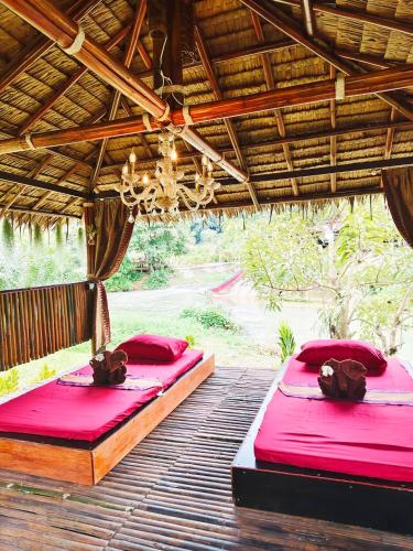 Khao Sok River & Jungle Resort