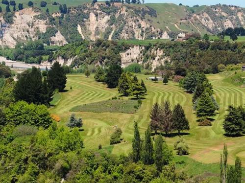 สนามกอล์ฟ (ในที่พัก), Awastone in มังกาเวคา สนามกอล์ฟ (ในที่พัก), Awastone in มังกาเวคา