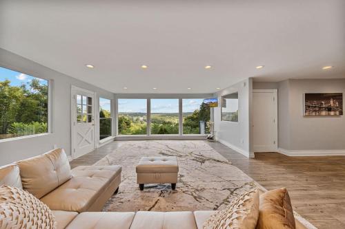 منظر, Modern 3BR Mountain Escape | FirePit • Workstation in سوفرن منظر, Modern 3BR Mountain Escape | FirePit • Workstation in سوفرن