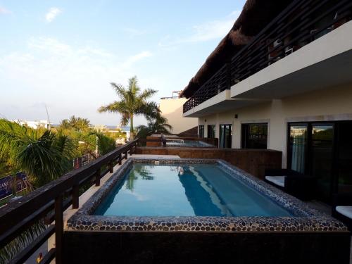 This photo about Aldea Thai by Oceanfront shared on HyHotel.com