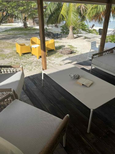 Te Fati Faniu Lodge in Motu Piti Uu Te Fati Faniu Lodge in Motu Piti Uu