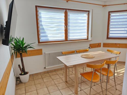 المرافق, Geräumige und ruhig gelegene 4-Zimmer Ferien- & Monteurwohnung nur für Sie allein! (4 Zimmer geraumige und ruhig gelegene Ferien- und Monteurwohnung nur fur Sie allein AUjvari Vermietu) in Spiegelberg المرافق, Geräumige und ruhig gelegene 4-Zimmer Ferien- & Monteurwohnung nur für Sie allein! (4 Zimmer geraumige und ruhig gelegene Ferien- und Monteurwohnung nur fur Sie allein AUjvari Vermietu) in Spiegelberg