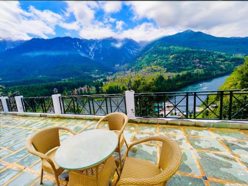 Hotel Hollywood Manali - Scenic River & Mountain View With Premium Rooms Near Mall Road in Vashist Hotel Hollywood Manali - Scenic River & Mountain View With Premium Rooms Near Mall Road in Vashist