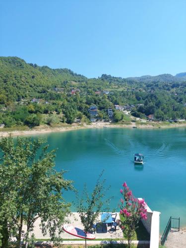 Apartman na jezeru AS in 科尼茨 Apartman na jezeru AS in 科尼茨