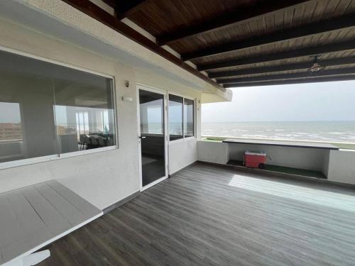 Balcony/terrace, Espectacular Penthouse con Terraza Privada in Tucacas Balcony/terrace, Espectacular Penthouse con Terraza Privada in Tucacas