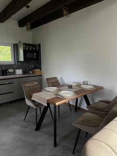 Field house in Slavs'ke Field house in Slavs'ke