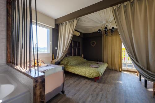 villa sophora - piscine toboggan aquatique privée (villa sophora - piscine toboggan aquatique privee) in كونياك كوربيير villa sophora - piscine toboggan aquatique privée (villa sophora - piscine toboggan aquatique privee) in كونياك كوربيير