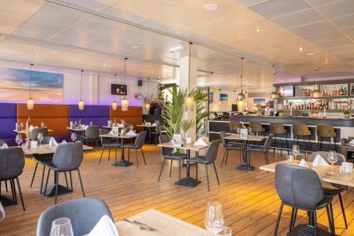 Restaurant, Fletcher Hotel - Restaurant de Cooghen in Texel Restaurant, Fletcher Hotel - Restaurant de Cooghen in Texel