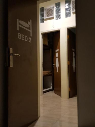 MADOR Malang Dorm Hostel in Маланг MADOR Malang Dorm Hostel in Маланг