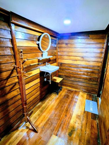 สบาย รีสอร์ท หางน้ำสาคร in Manorom สบาย รีสอร์ท หางน้ำสาคร in Manorom