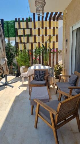 beranda/teres, DAR-Layem in Ezzahra (Bin `Arus) beranda/teres, DAR-Layem in Ezzahra (Bin `Arus)