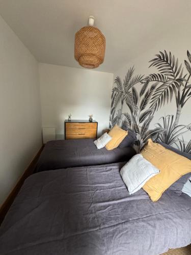 Naelia in Granville Naelia in Granville