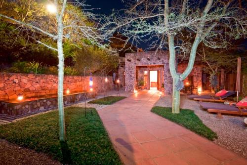 入口, 瓜堪貝野生觀光&Spa住宿 (Gwahumbe Game and Spa Accommodations) in 列治文 入口, 瓜堪貝野生觀光&Spa住宿 (Gwahumbe Game and Spa Accommodations) in 列治文