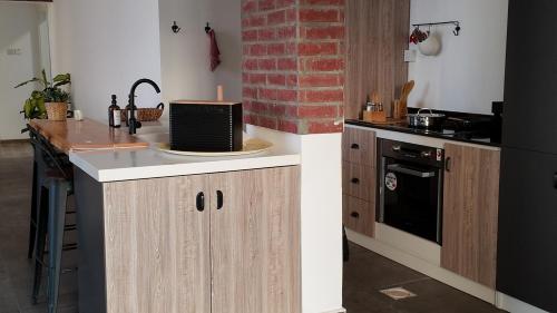 Kitchen, Gulfa 9 in Sinadil Kitchen, Gulfa 9 in Sinadil