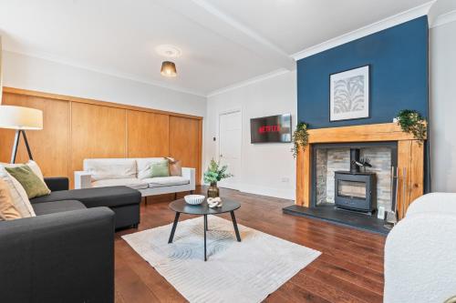 Létesítmények, Stunning and Charming 4-bed Home in Newark by Renzo, Free Wi-Fi, Sleeps 8! in Tuxford Létesítmények, Stunning and Charming 4-bed Home in Newark by Renzo, Free Wi-Fi, Sleeps 8! in Tuxford