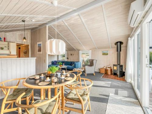 Holiday Home Edvardine - 400m from the sea by Interhome in Fano Holiday Home Edvardine - 400m from the sea by Interhome in Fano